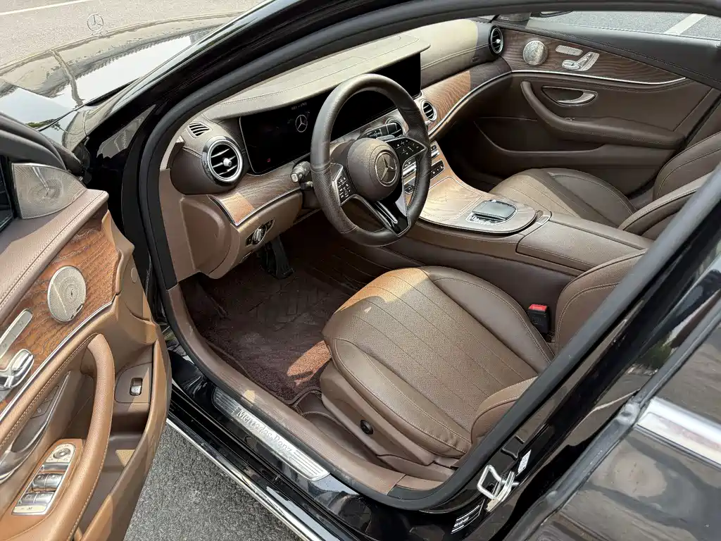 Mercedes-Benz E-Class 2023