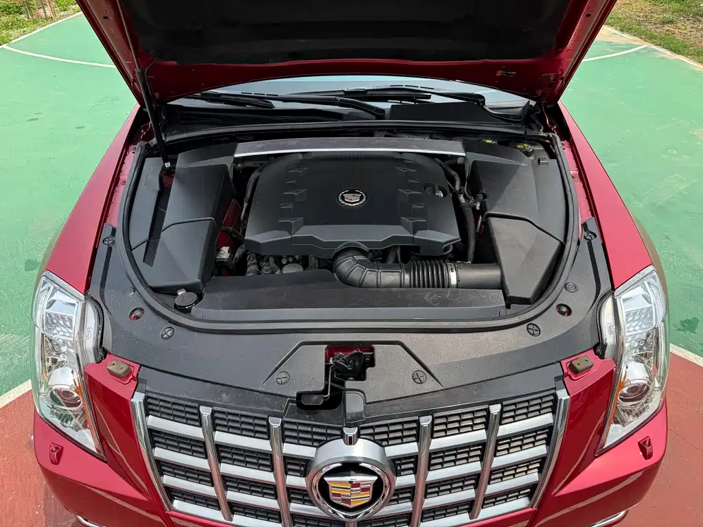 Cadillac CTS 2012 — фото 17