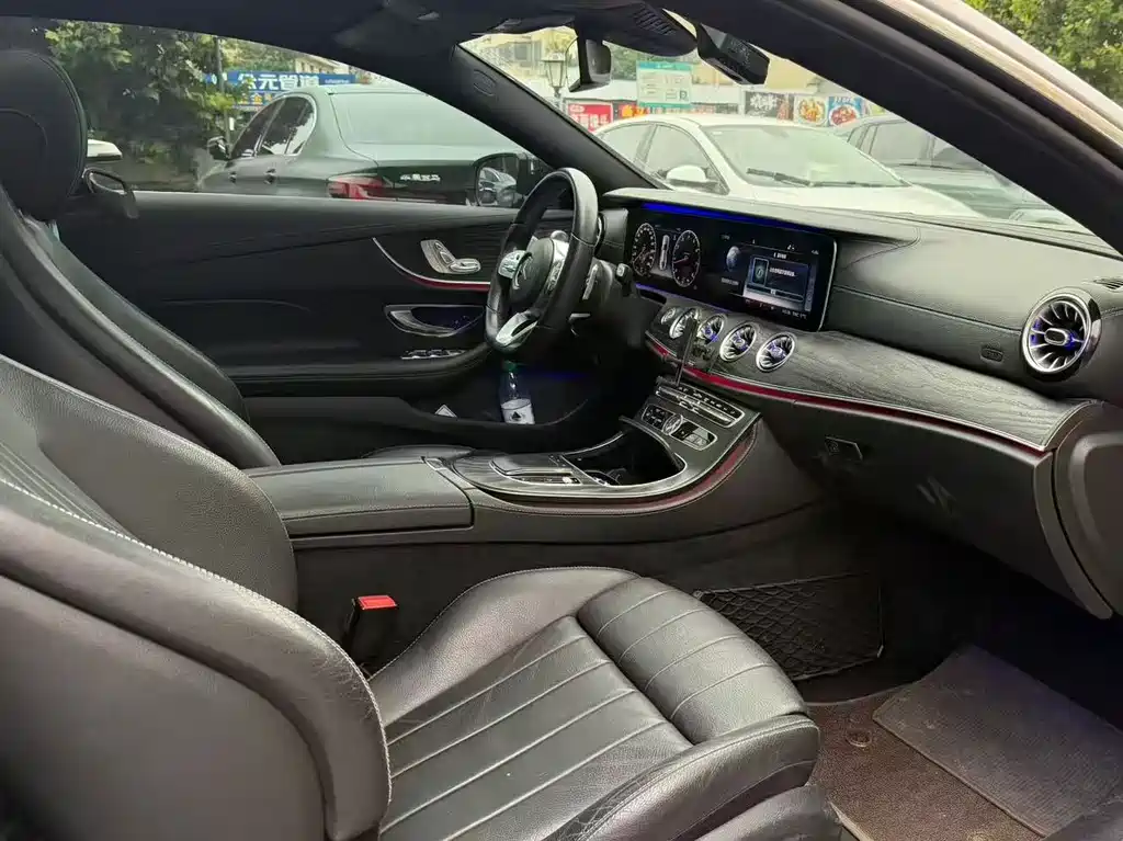 Mercedes-Benz E-Class 2019 — фото 9