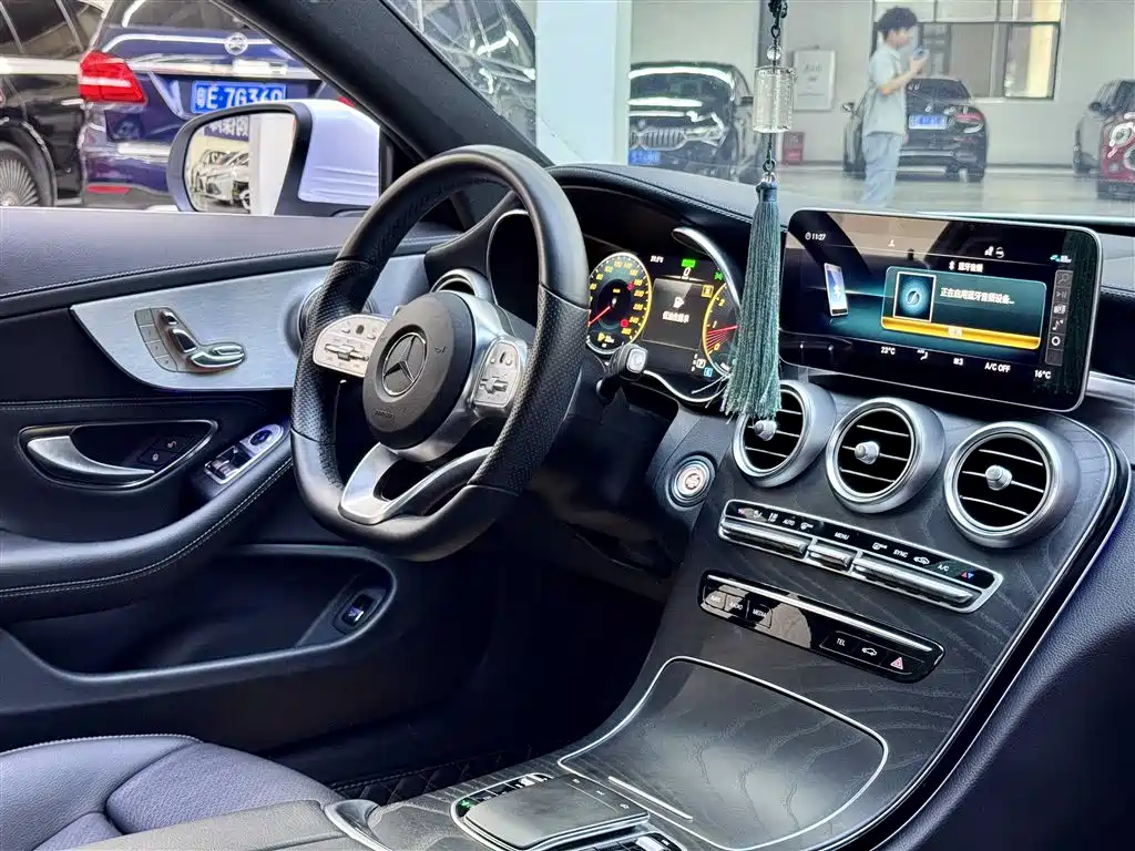 Mercedes-Benz C-Class 2020 — фото 12