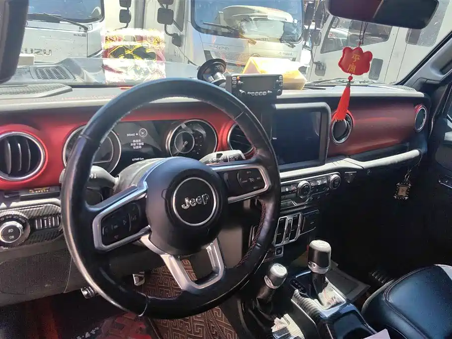 Jeep Wrangler 2019 — фото 12