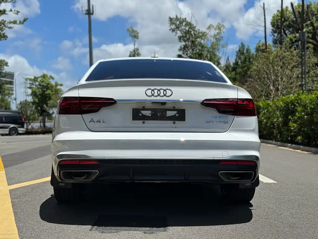 Audi A4L 2020 — фото 14
