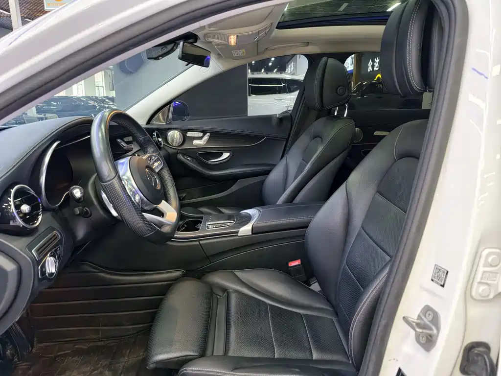 Mercedes-Benz C-Class 2021 — фото 10