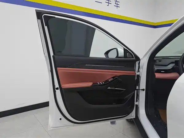 Geely Galaxy L6 2025