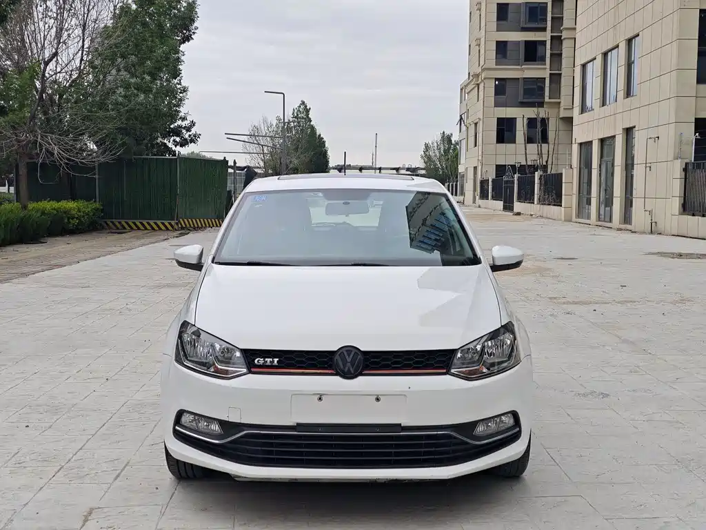 Volkswagen Polo 2017 — фото 2