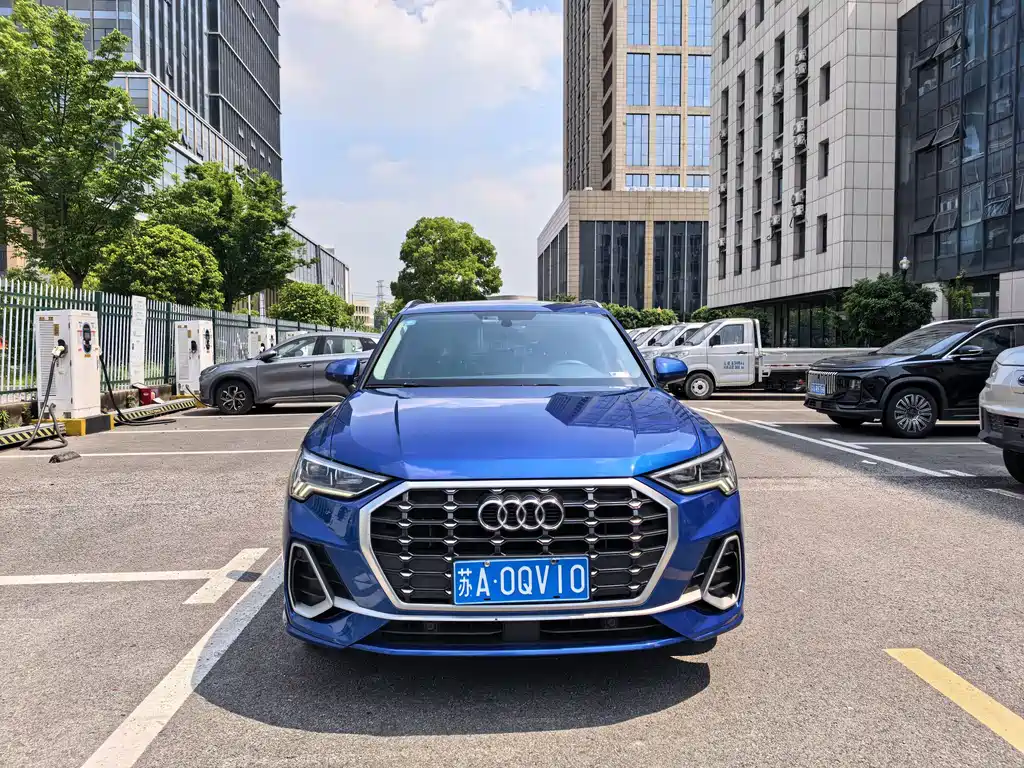 Audi Q3 2020 — фото 7