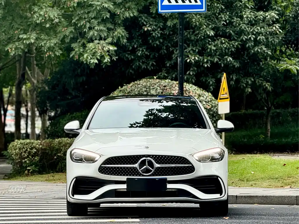 Mercedes-Benz C-Class 2023 — фото 2