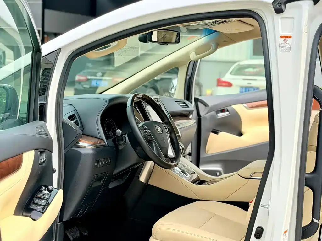 Toyota Alphard 2018 — фото 4