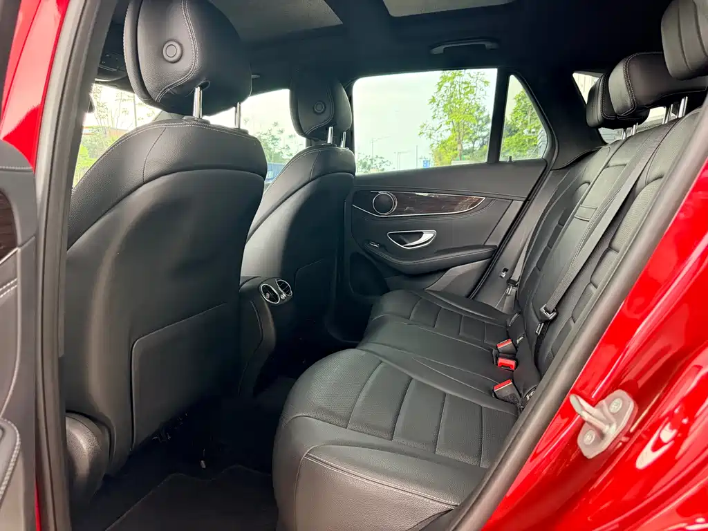 Mercedes-Benz GLC 2018 — фото 10