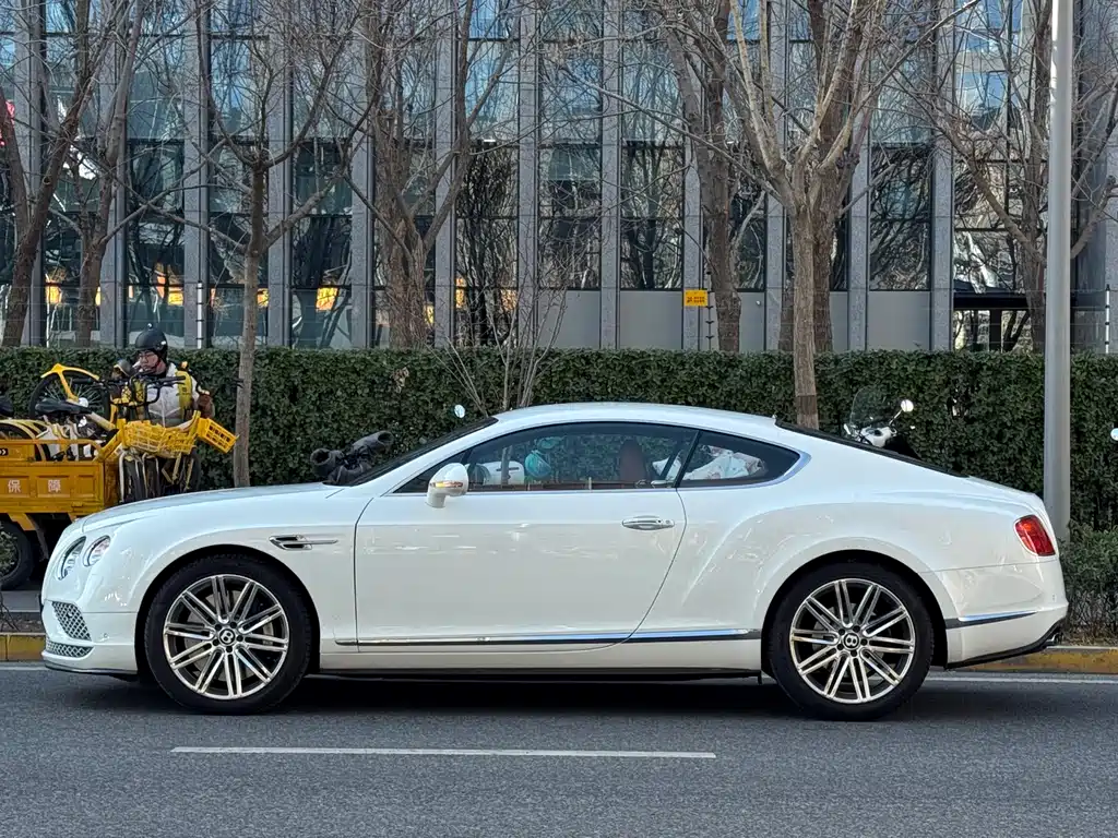 Bentley Continental 2014 — фото 3