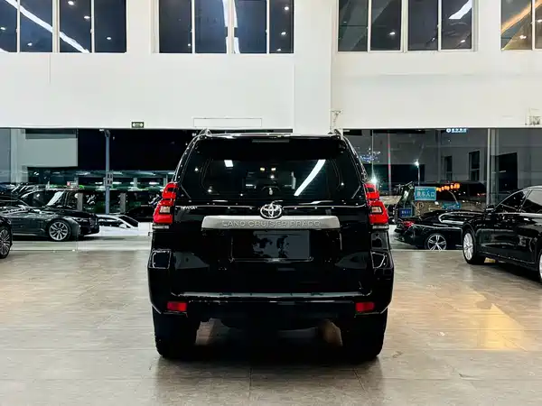 Toyota Prado 2018