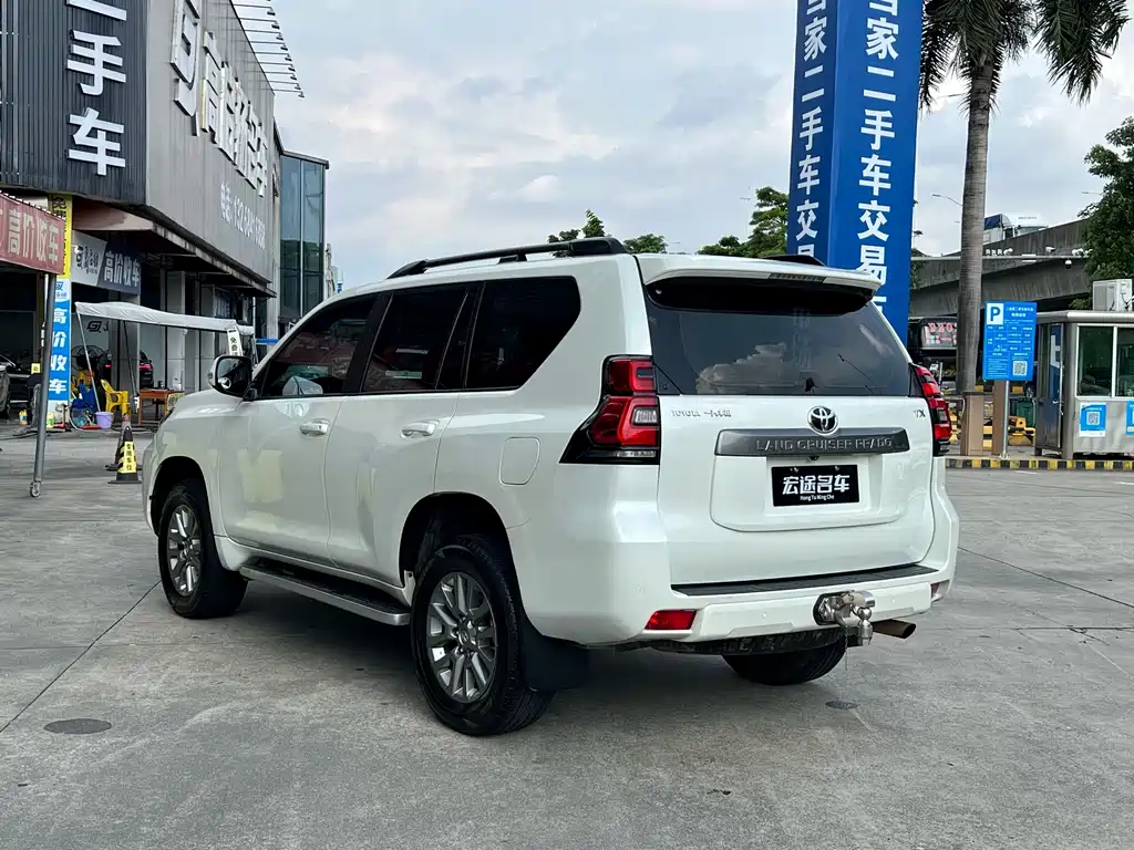 Toyota Prado 2018 — фото 8