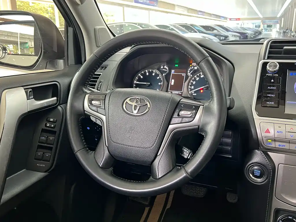 Toyota Prado 2018 — фото 15