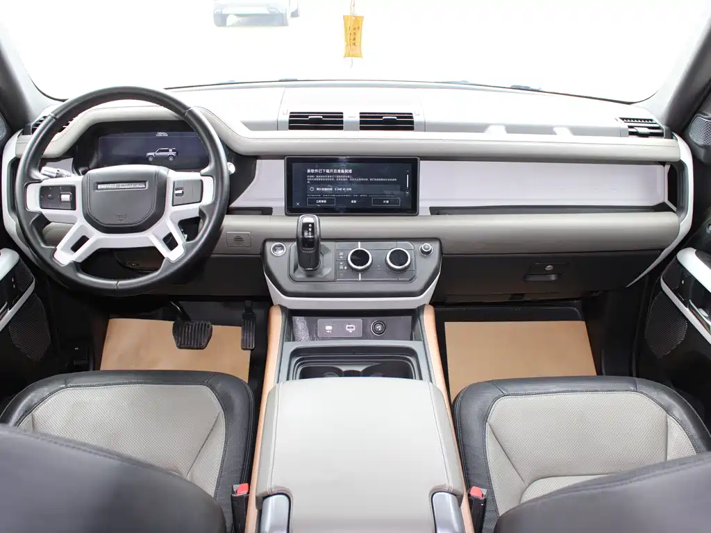 Land Rover Defender 2021 — фото 21