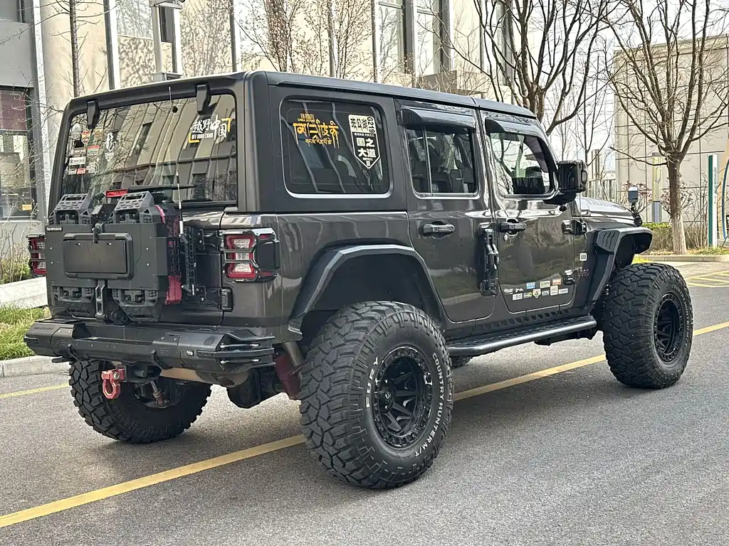 Jeep Wrangler 2022 — фото 17