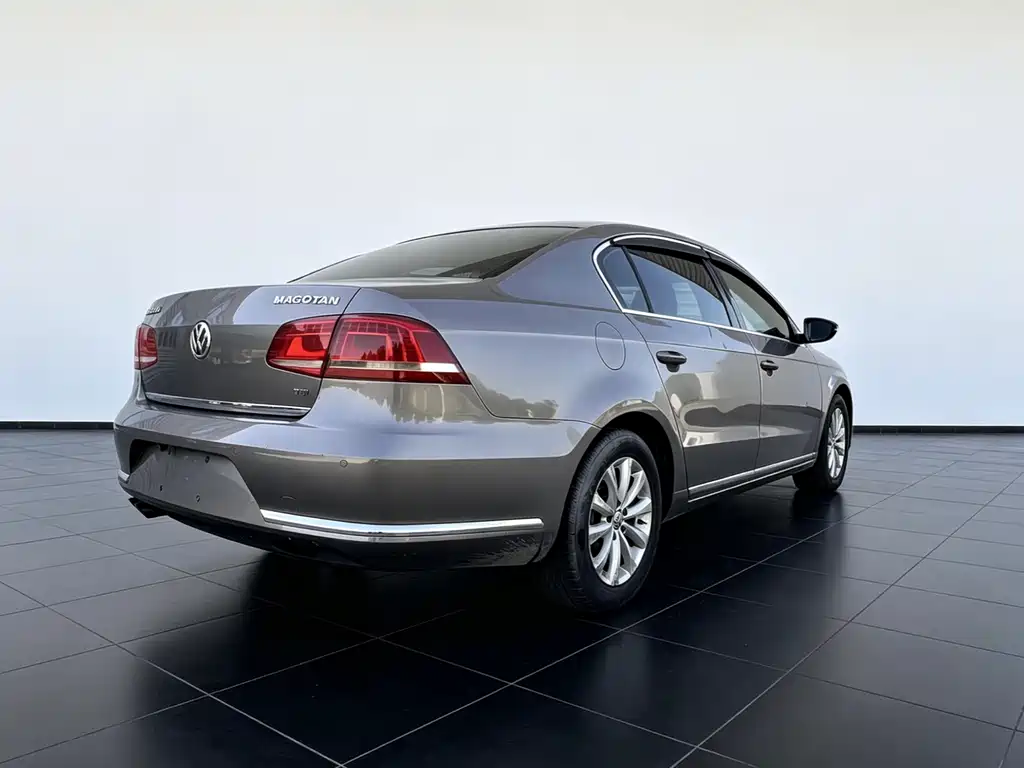 Volkswagen Magotan 2015