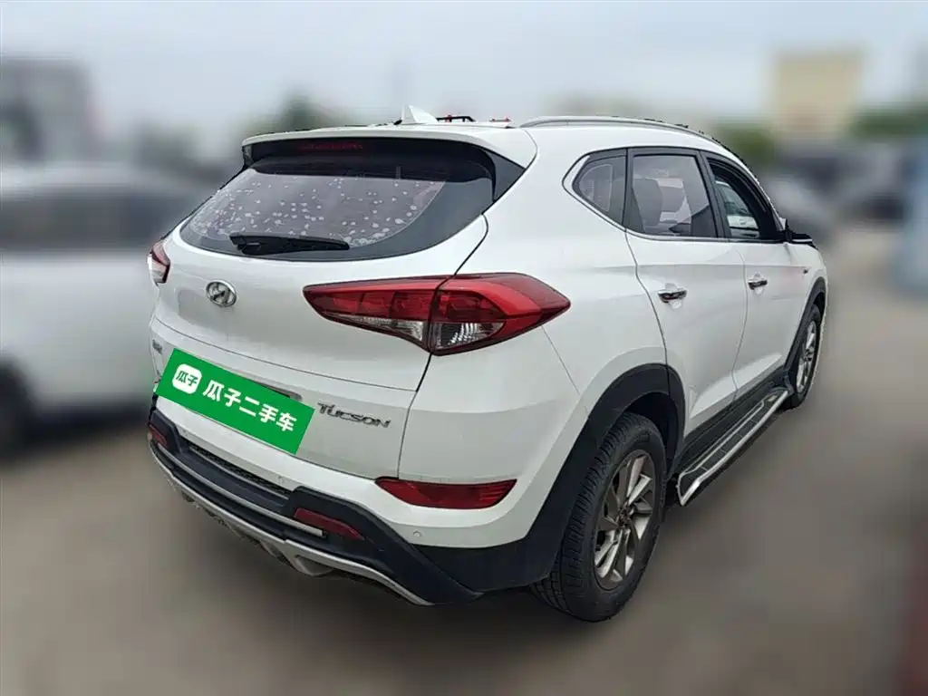 Hyundai Tucson 2017 — фото 12