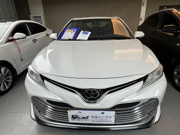 Toyota Camry 2019