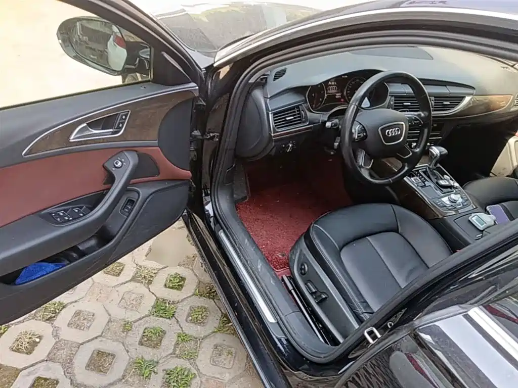 Audi A6L 2014 — фото 16