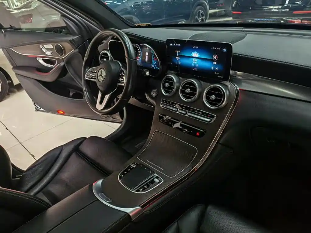 Mercedes-Benz GLC 2020