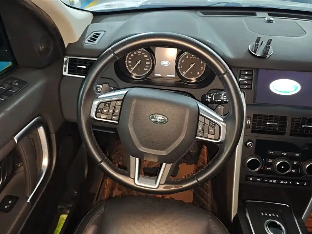 Land Rover Discovery Sport 2019 — фото 11