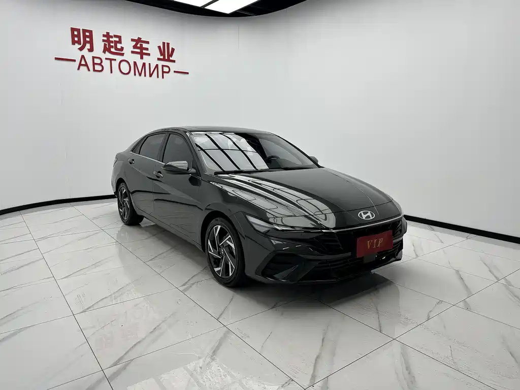Hyundai Elantra 2023