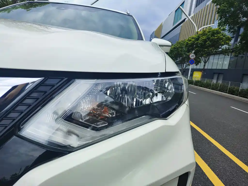 Nissan X-Trail 2017 — фото 17