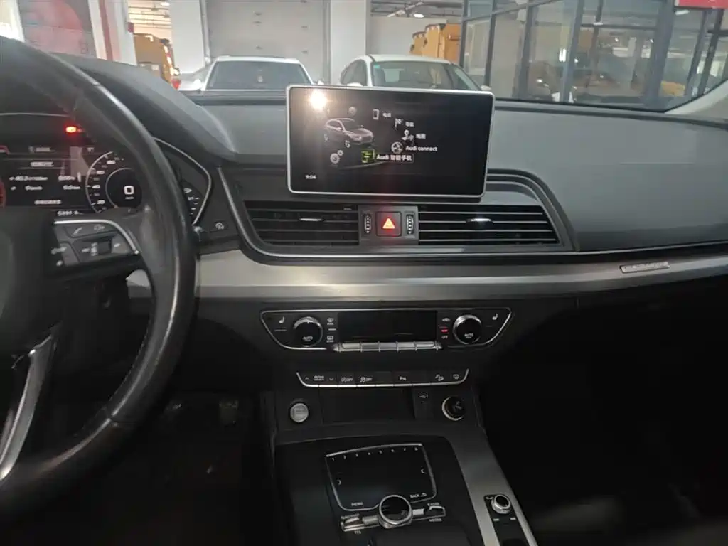 Audi Q5L 2019 — фото 13