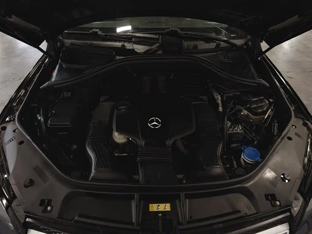 Mercedes-Benz GLE 2015