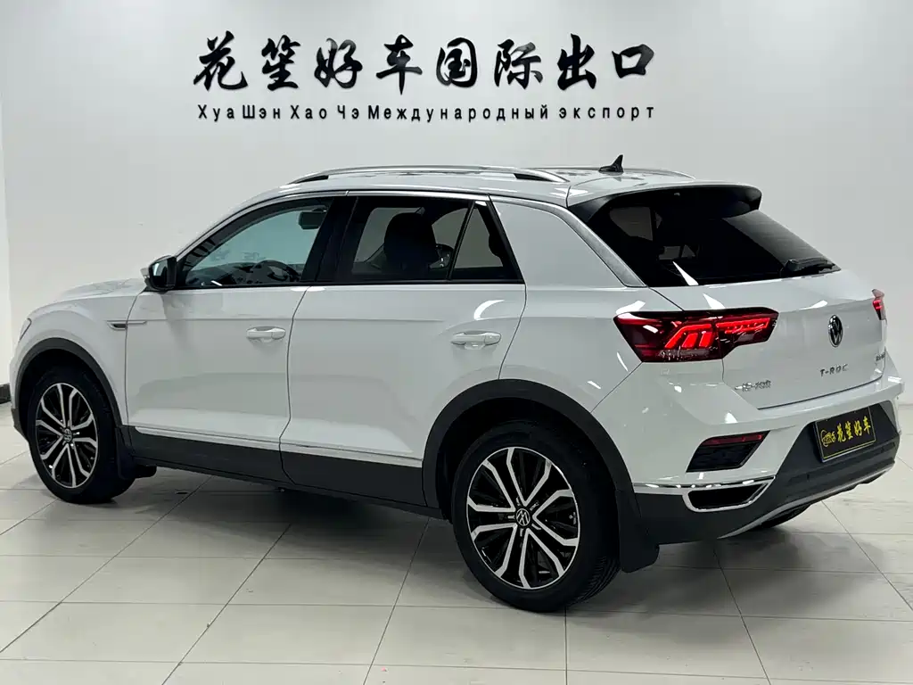 Volkswagen T-Roc 2023 — фото 5