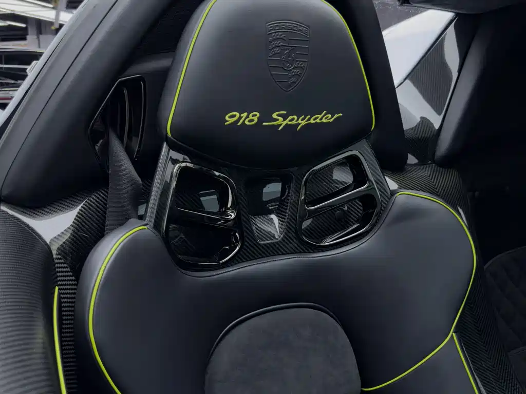 Porsche 918 Spyder 2015 — фото 26