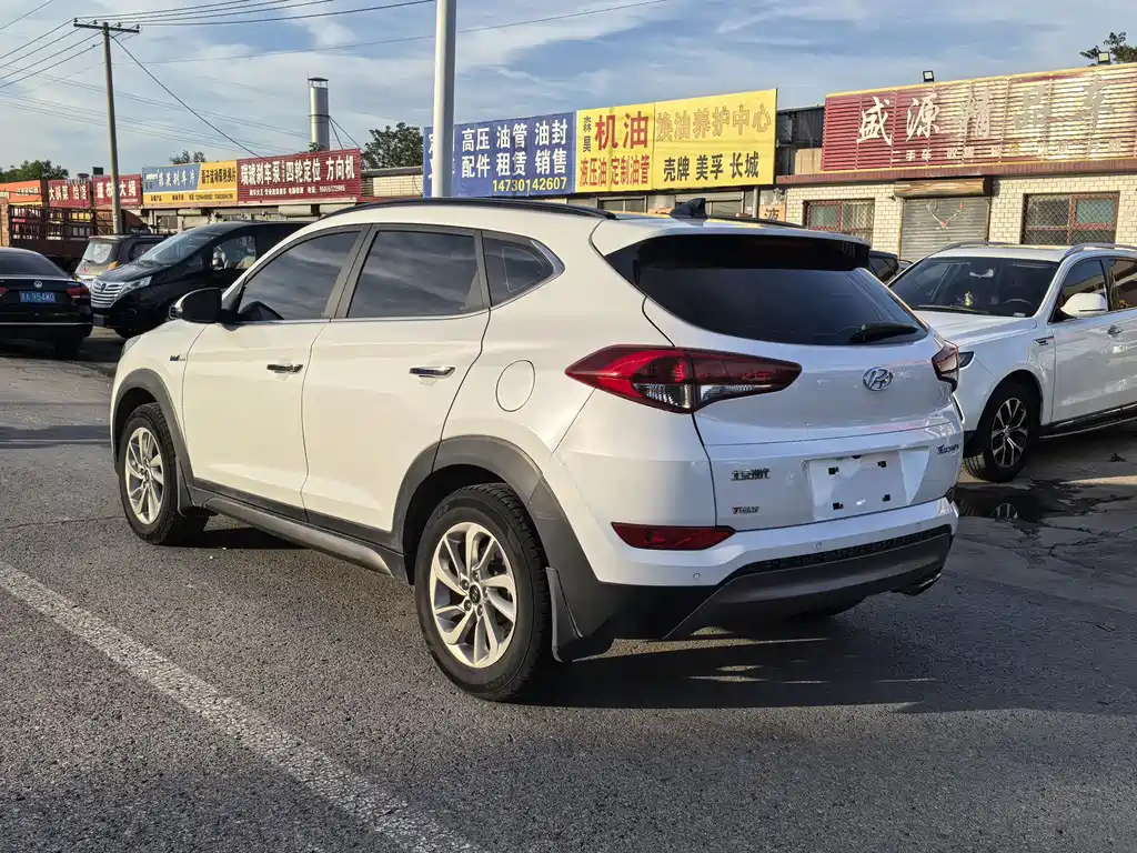 Hyundai Tucson 2016 — фото 6