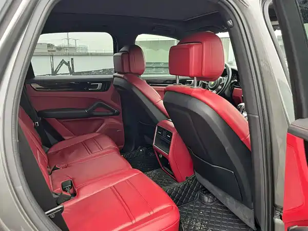 Porsche Cayenne 2019