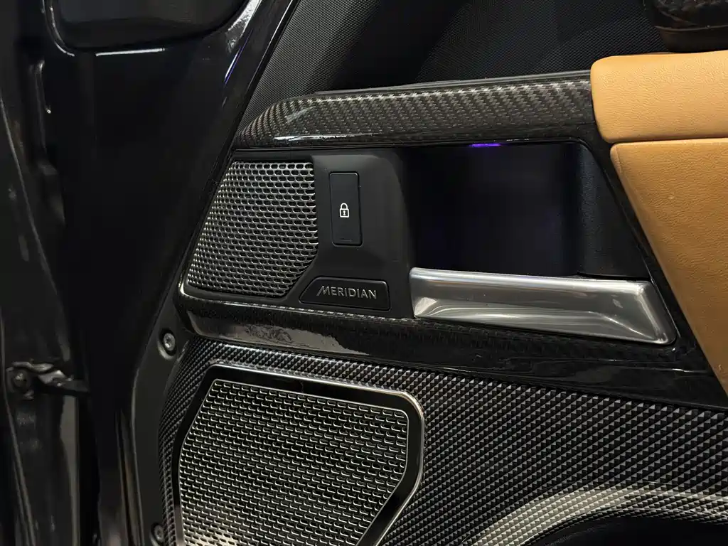Land Rover Defender 2022 — фото 14