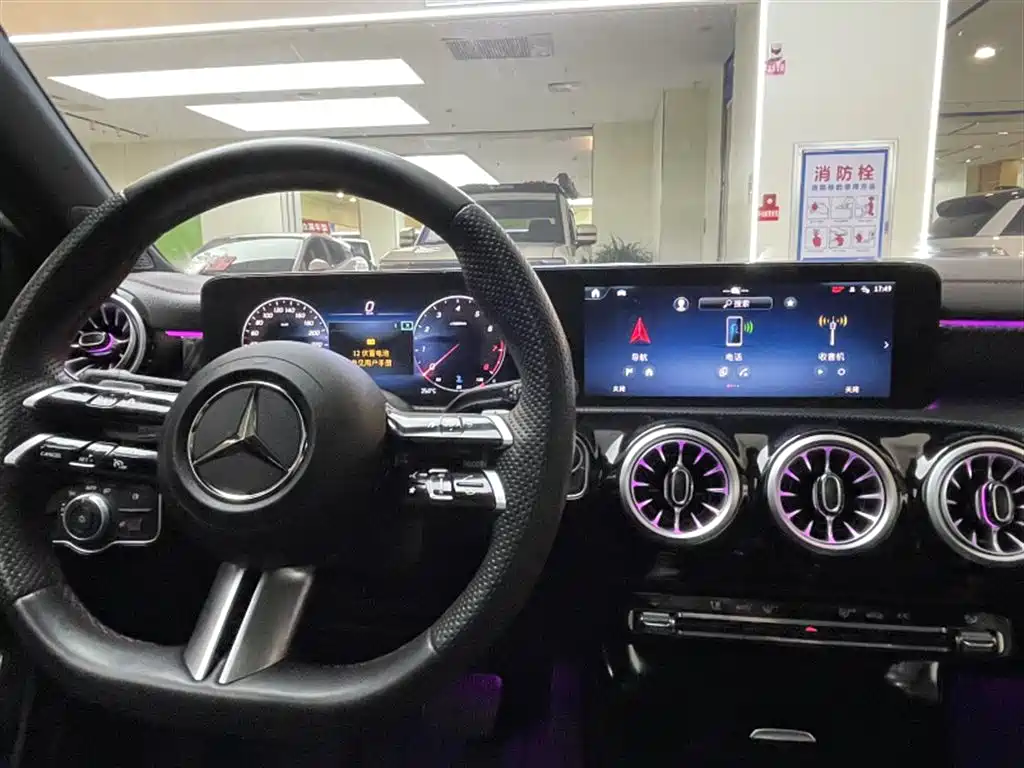 Mercedes-Benz A-Class 2025 — фото 10