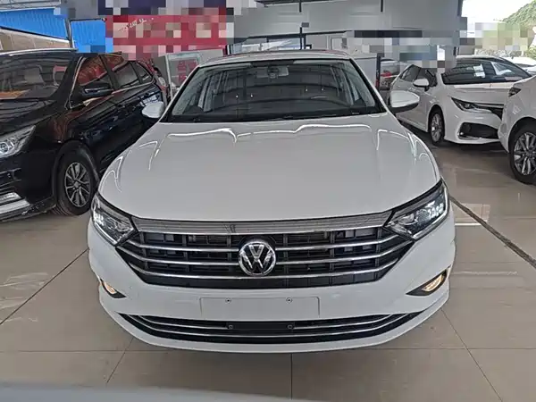 Volkswagen Sagitar 2020