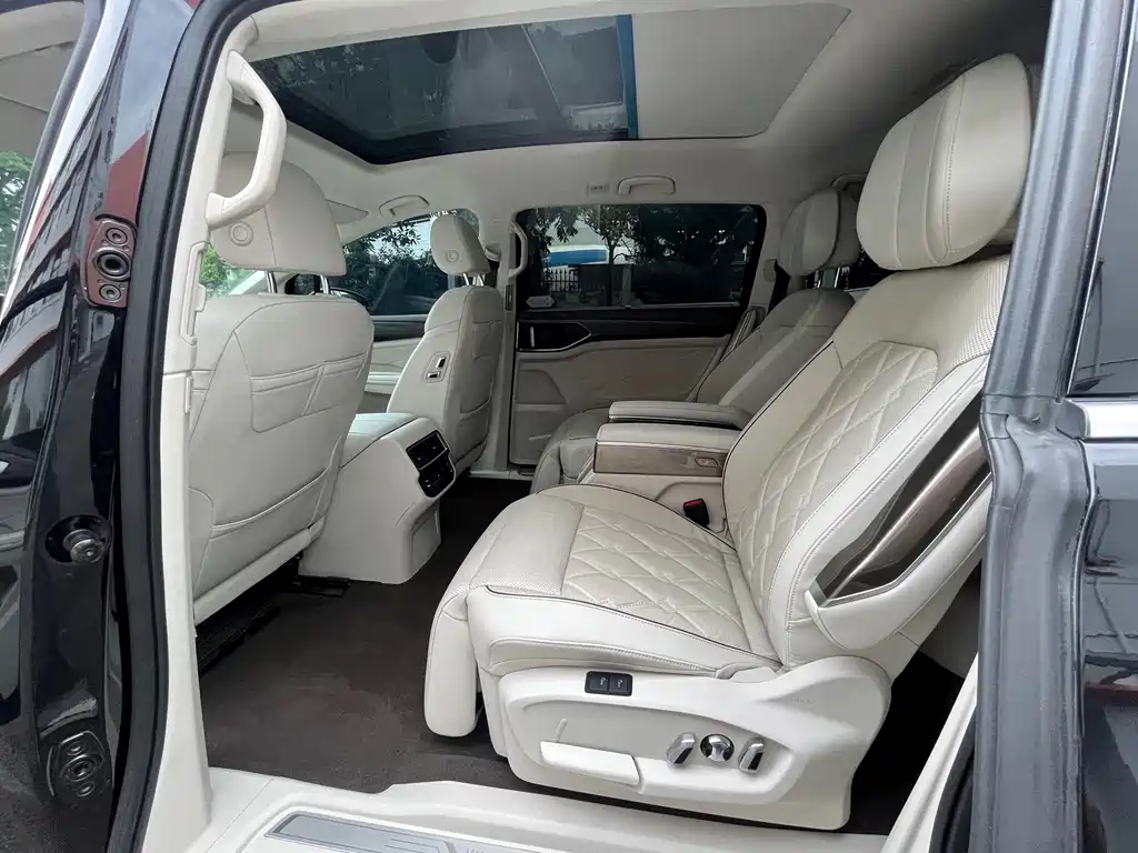 Volkswagen Viloran 2022