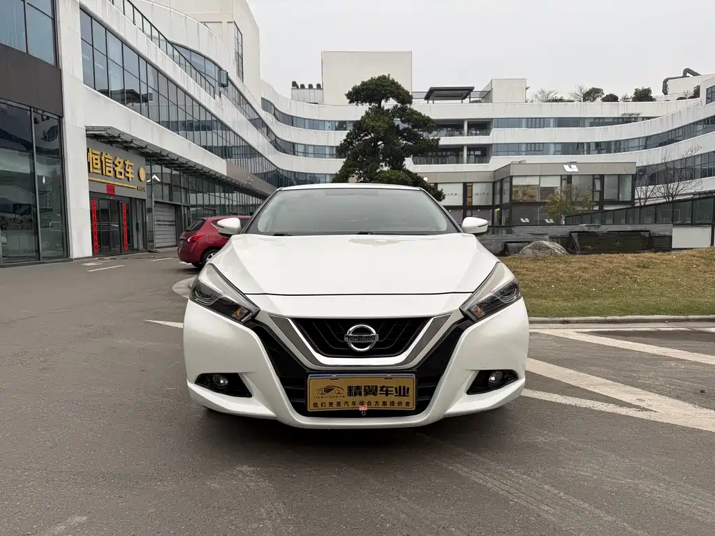 Nissan Bluebird 2018 — фото 2