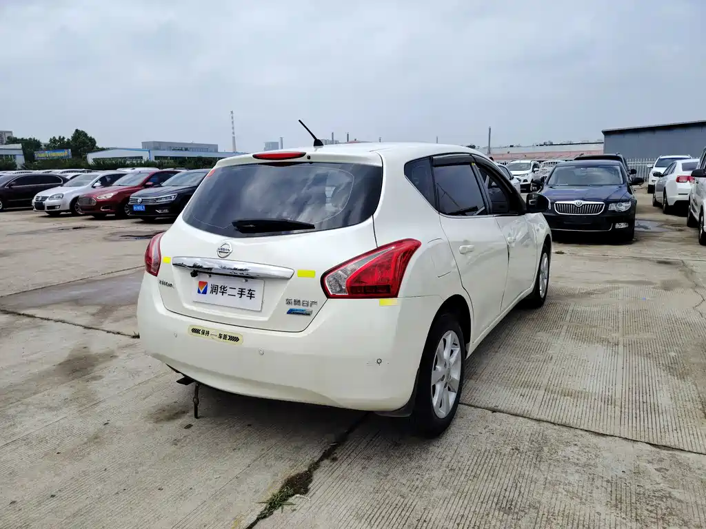 Nissan Tiida 2016 — фото 13