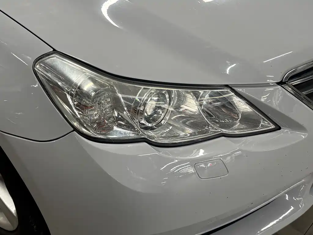 Toyota Reiz 2011