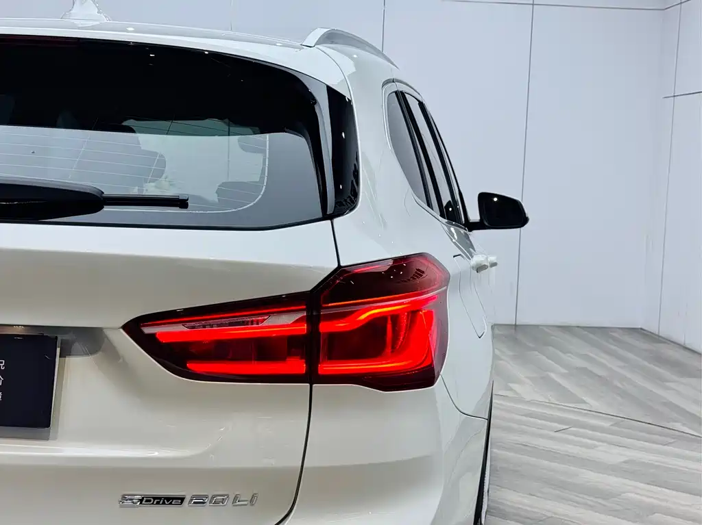 BMW X1 2019 — фото 21