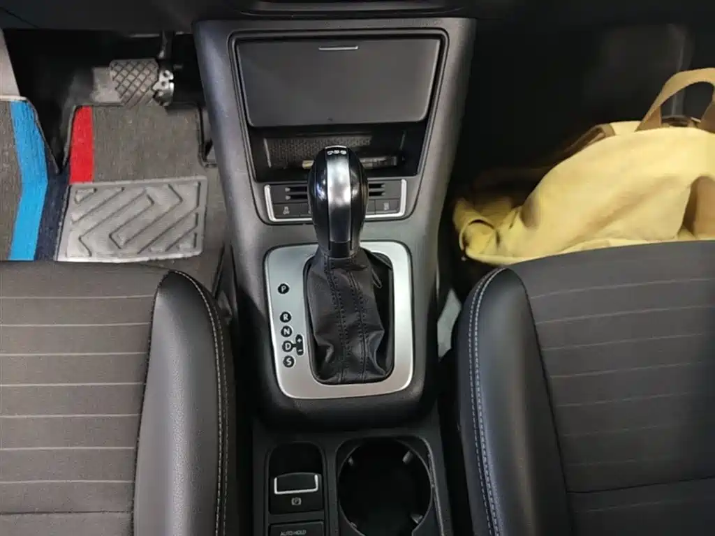 Volkswagen Tiguan 2019 — фото 14