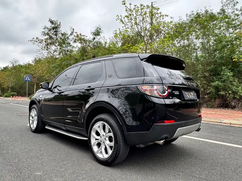 Land Rover Discovery Sport 2017 — фото 13
