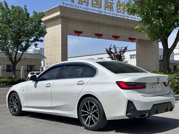 BMW 3 Series 2023