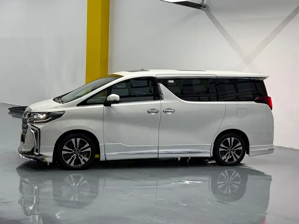 Toyota Alphard 2019 — фото 3
