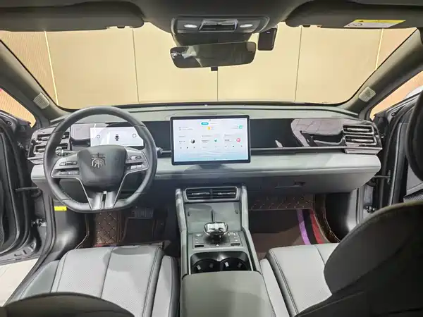 BYD Qin L 2025
