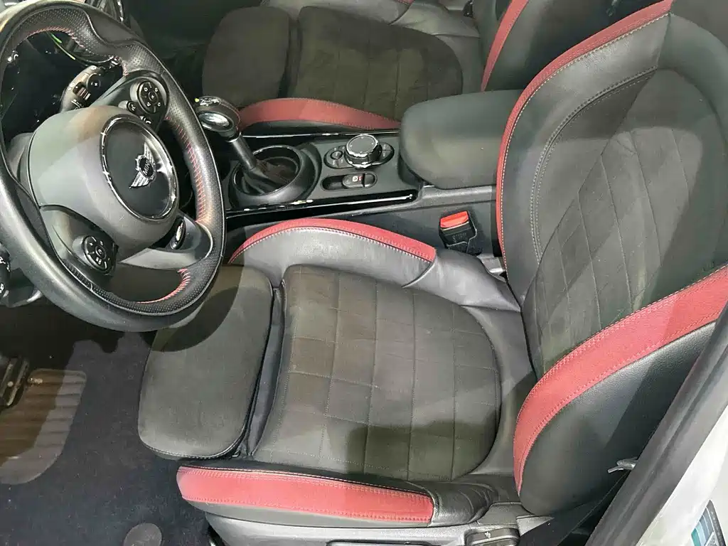 MINI JCW Clubman 2019 — фото 11