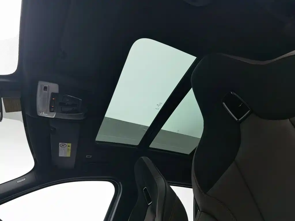 BMW X2 2022 — фото 14