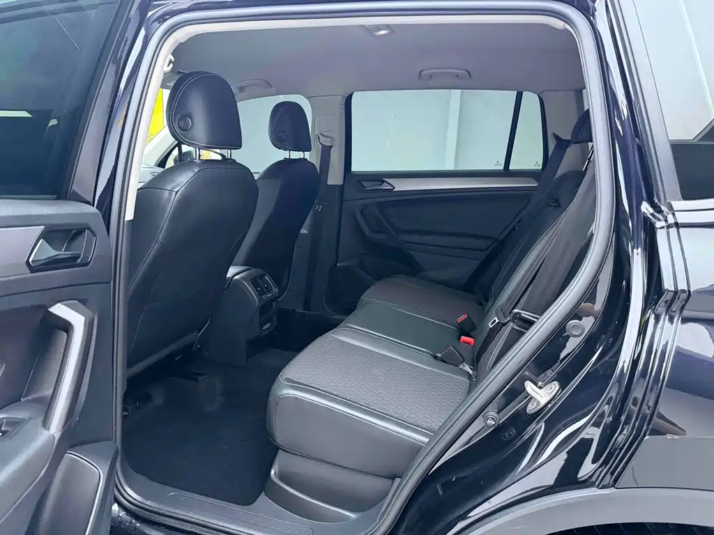 Volkswagen Tiguan L 2021