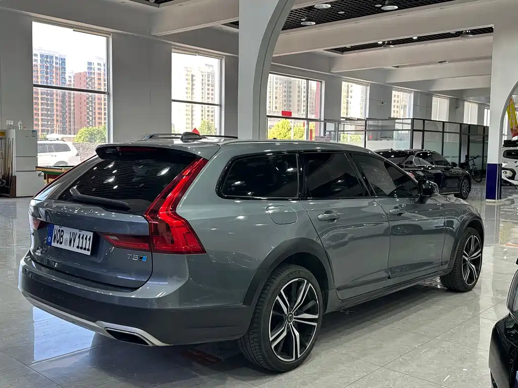 Volvo V90 2019 — фото 7